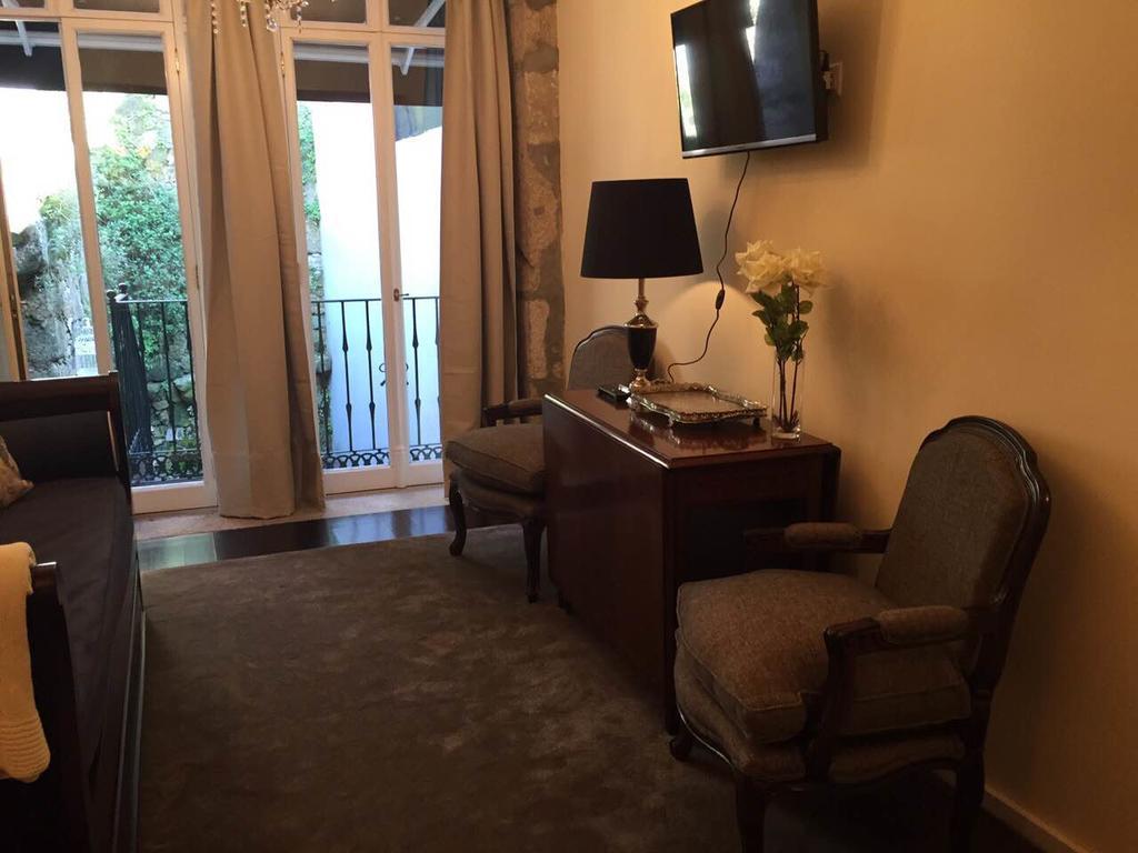 Ducarmo Apartments Caves Vinho Do Porto บีลาโนวาเดกายา ภายนอก รูปภาพ